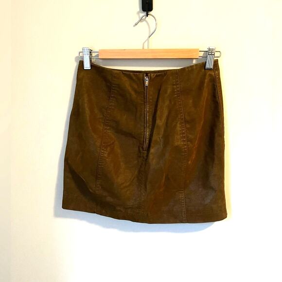 Free People Modern Femme Vegan Leather Lined Mini Skirt Women's sz 2 - Picture 4 of 7